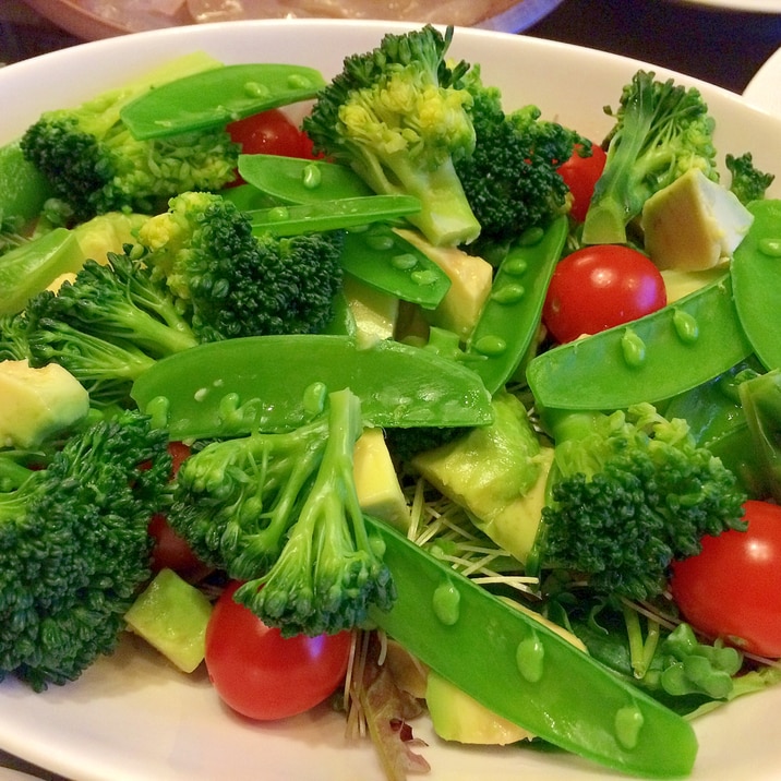 とってもヘルシーで美味しい野菜サラダ♡